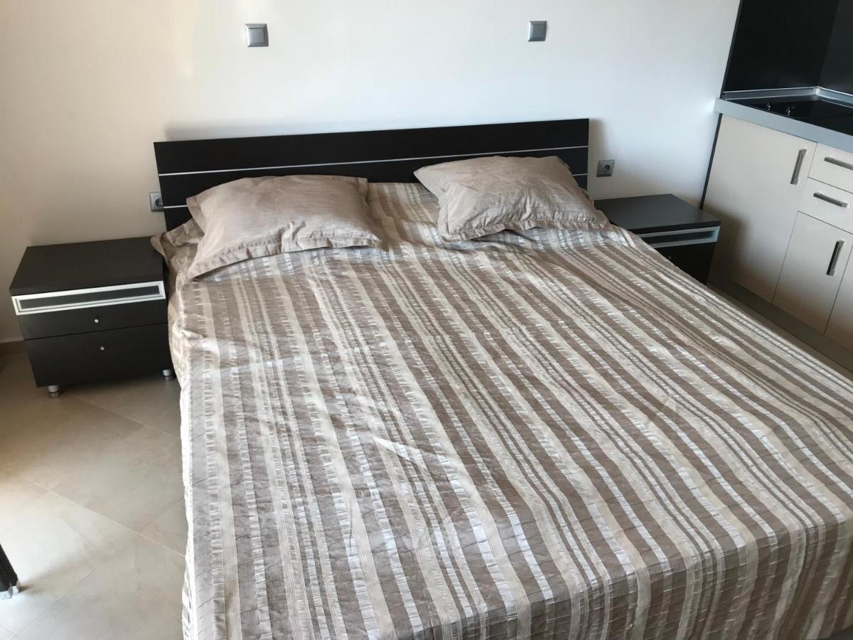 First Line Apartments Argo -Studio Room Front Sea View Lozenets Bagian luar foto